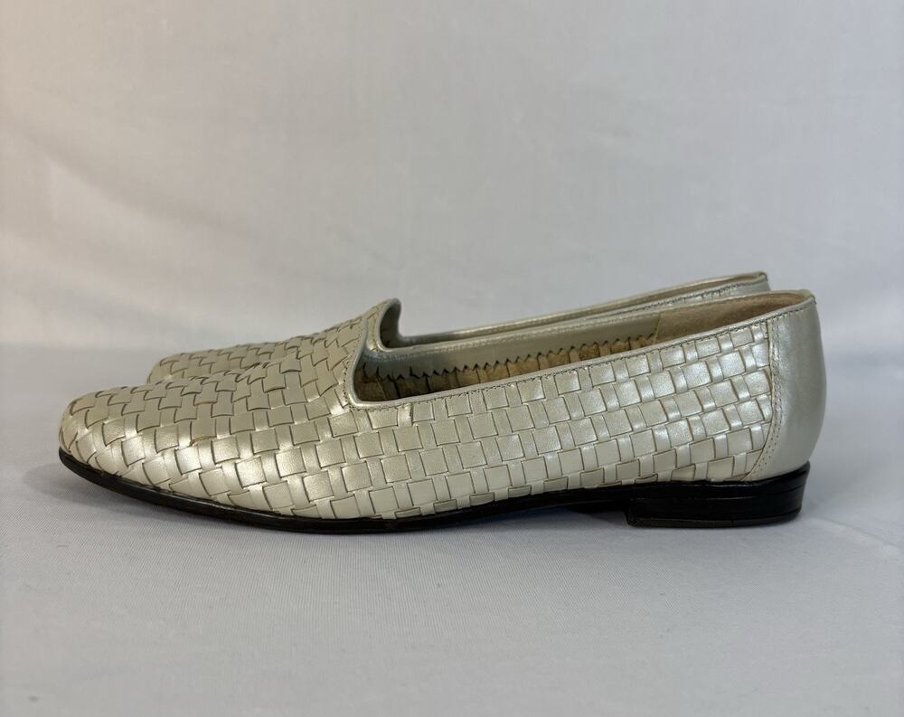 Trotters‎ Woven Leather Loafers Women 8.5M Ivory Pearl Basket Weave Quiet Luxury